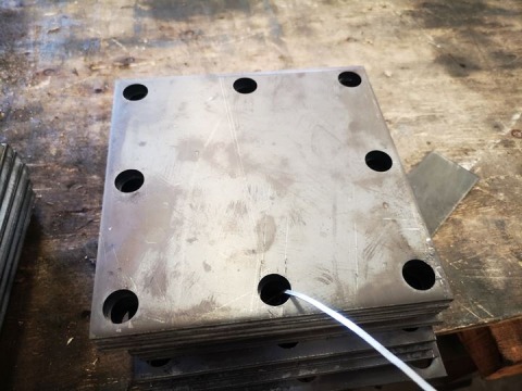 เหล็กเพลทหัวเสา เจาะรู ตามแบบ